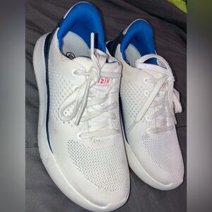 Kizik HandsFree Labs 6.5 woman